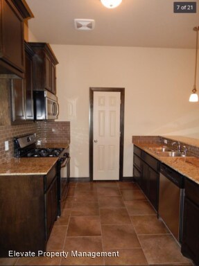 Building Photo - 3 br, 2 bath House - 2205-Ailsa Road