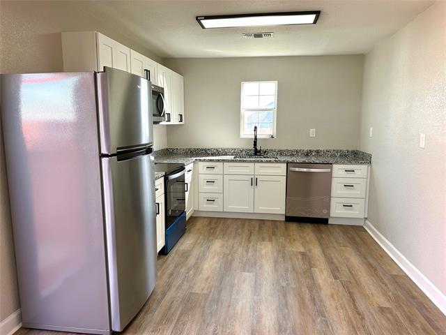 Building Photo - 901 Kingdom Cir