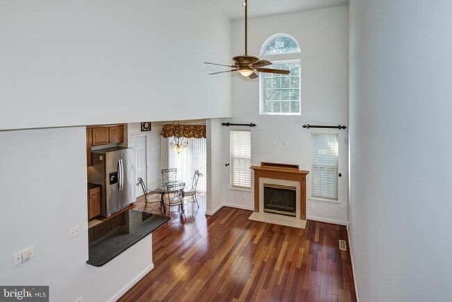 Building Photo - 33 Weaver Dr