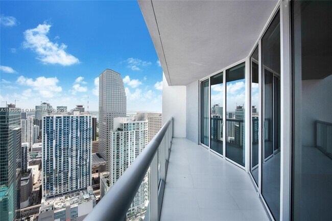 Primary Photo - 465 Brickell Ave
