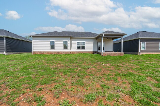 Building Photo - 2679 Cedrus Ave