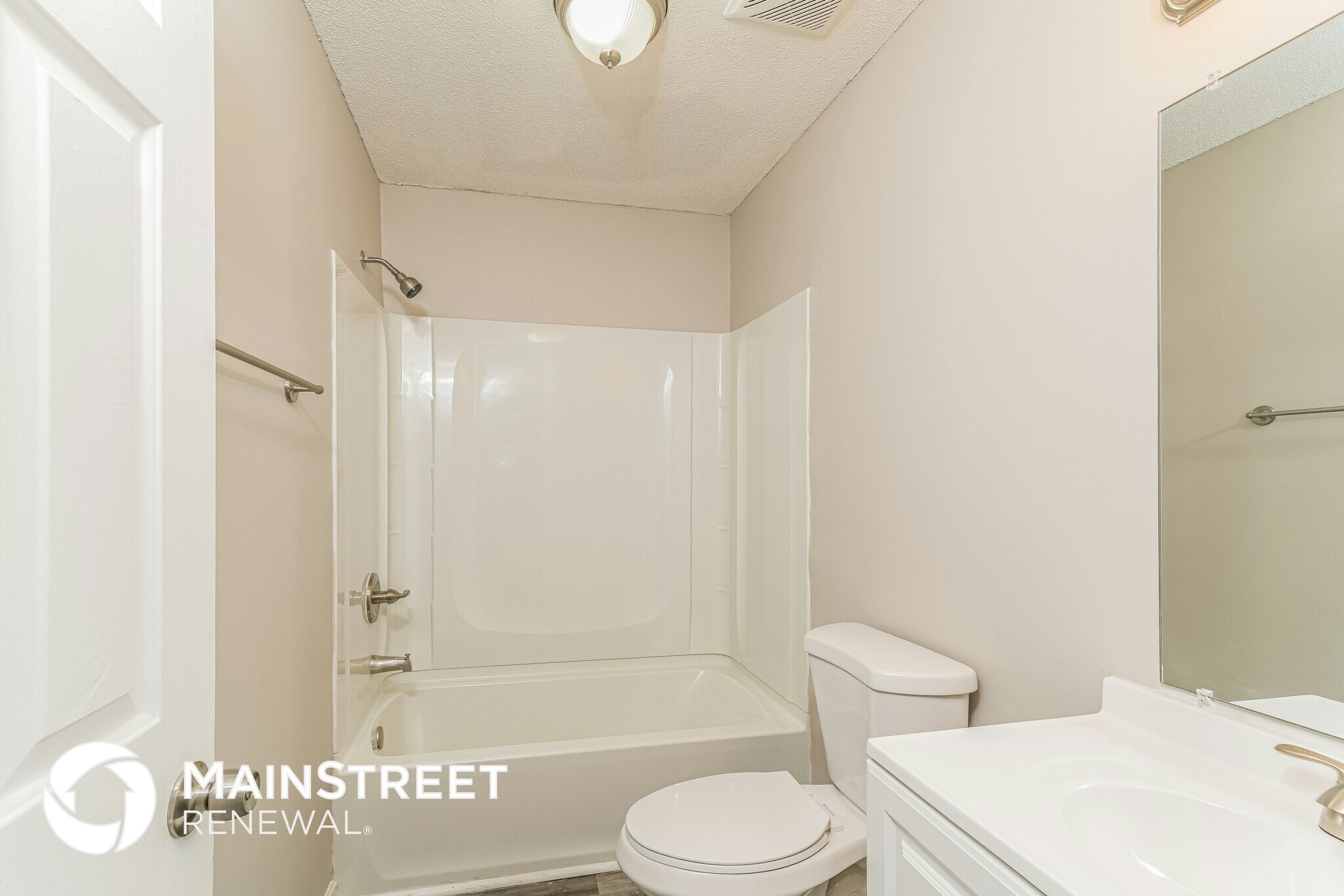 Building Photo - 617 Bartlett Rd