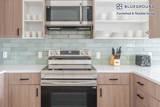 Building Photo - 100 Callan Ave