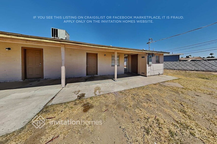 Building Photo - 4422 S Park Dr
