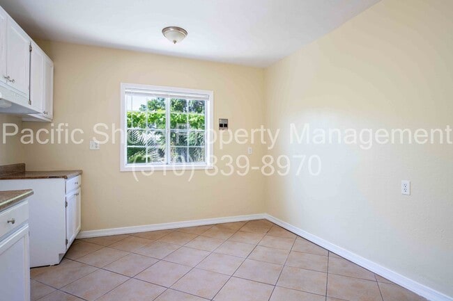 Building Photo - 1411 Fedora St