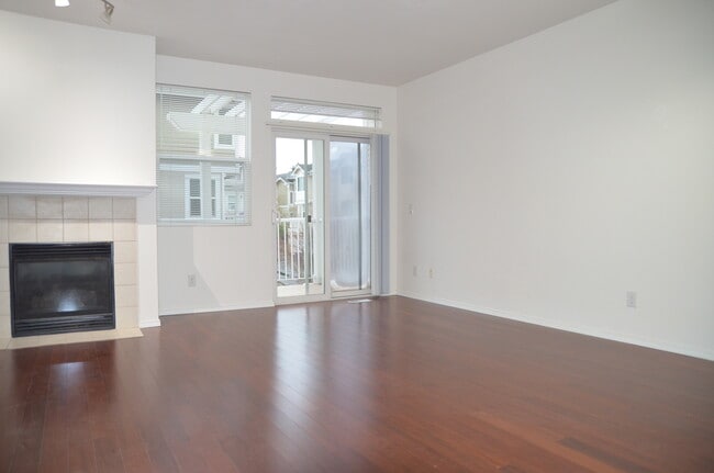 Building Photo - 11894 NE 163rd Pl