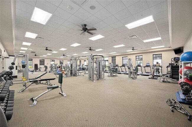 Building Photo - 10805 Tarflower Dr