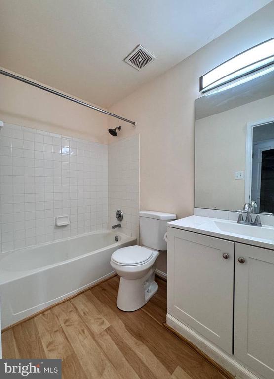 Building Photo - 18905 Lark Song Terrace