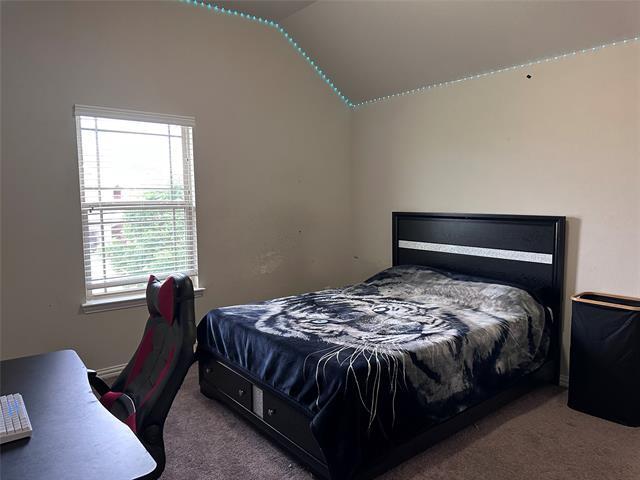 Building Photo - 912 Foxtail Dr