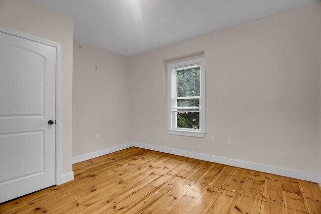 Building Photo - 29-33 Highland Avenue Unit 4