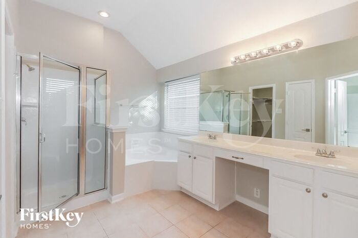 Building Photo - 9930 Hickory Trace Ct