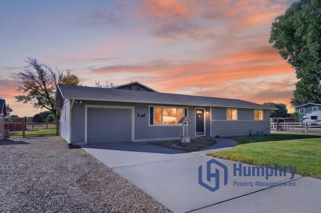 Building Photo - 13159 Ocotillo Dr