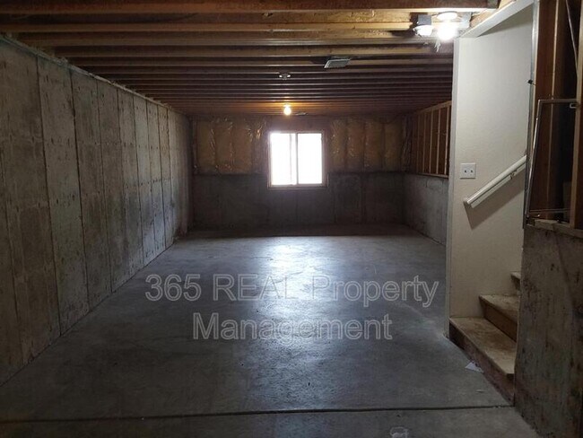 Building Photo - 3212 Barbera St