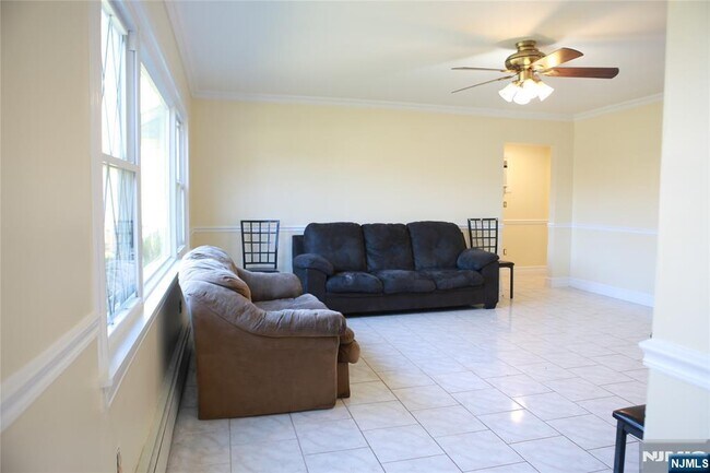 Building Photo - 2A Harvey Ave