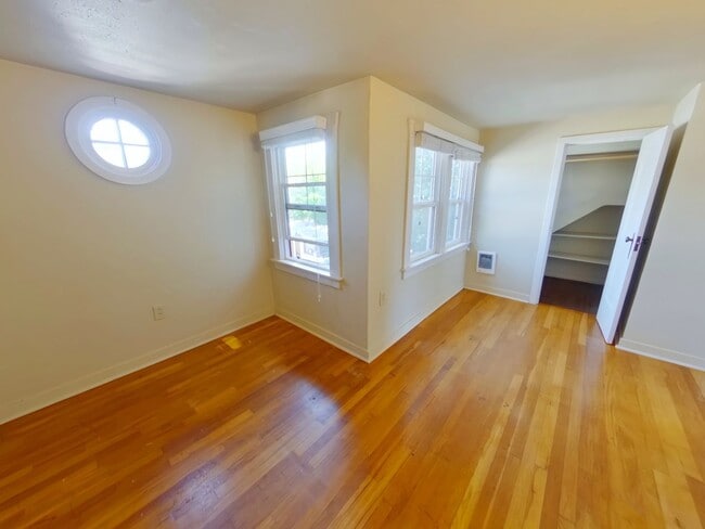 Building Photo - 243 NW 10th St