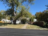 Building Photo - Charming 2 BR 1.5 bath house near ISU