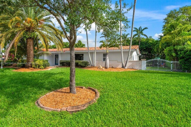 Building Photo - 6561 Marlin Dr