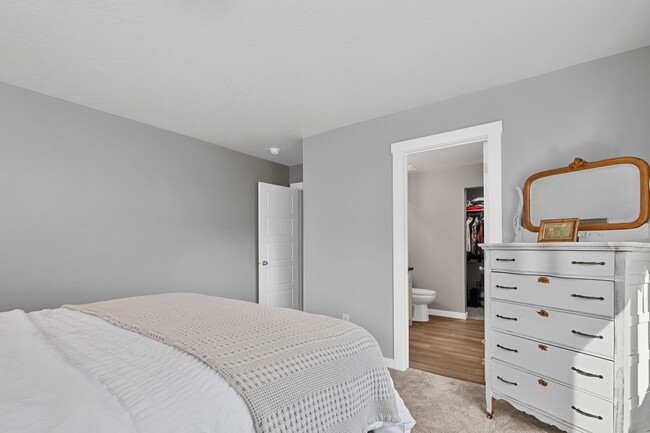 Building Photo - Lovely Meridian Home