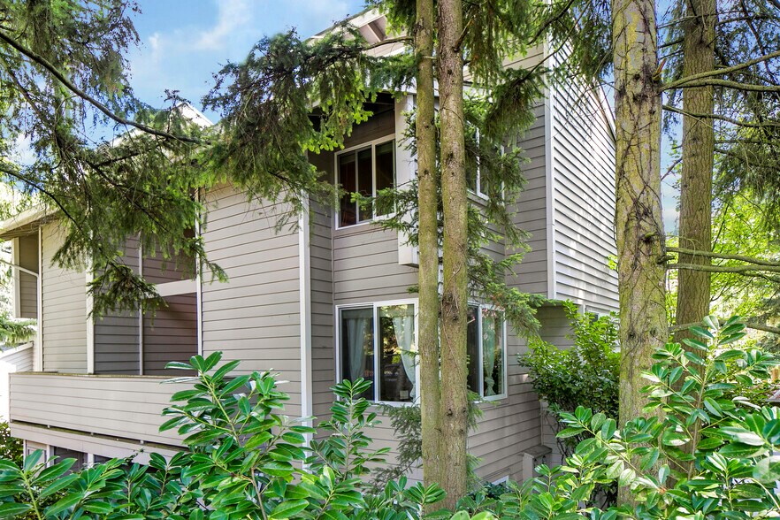 Building Photo - 3005 127th Plz SE