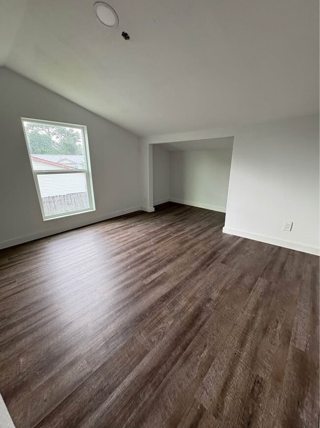 Building Photo - 16409 Pecan St