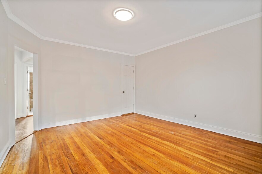 Building Photo - 1824 Summerfield St