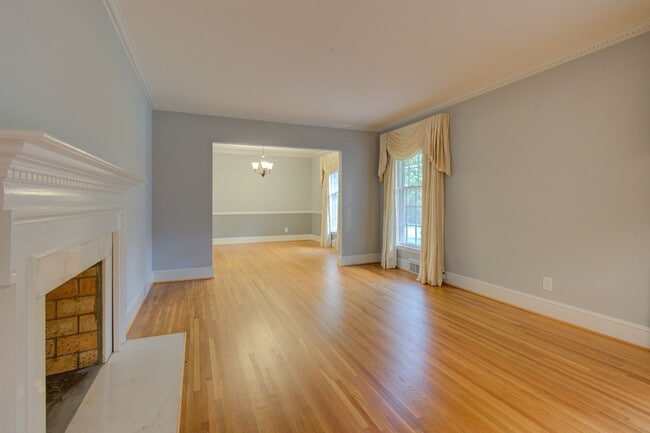 Building Photo - COMING SOON! 3 Beds| 2 Baths Updated Ranch...