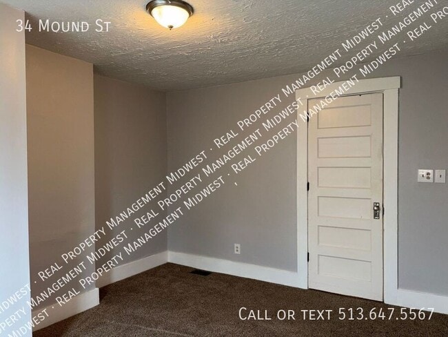 Building Photo - 34 Mound St