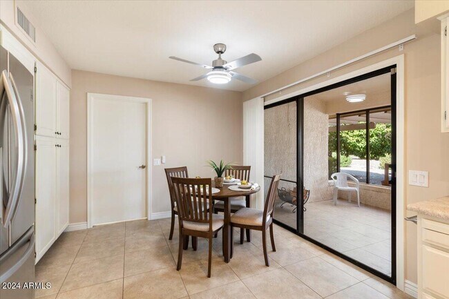 Building Photo - 12318 W Fieldstone Dr