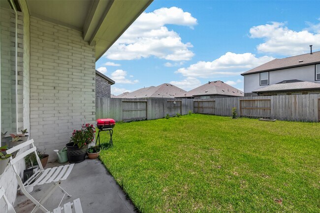 Building Photo - 26327 Yellow Sage Ln