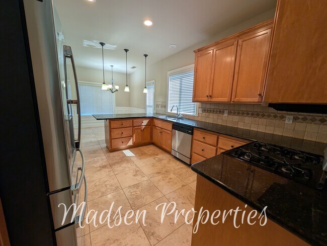 Building Photo - 7 Redeemers Loop