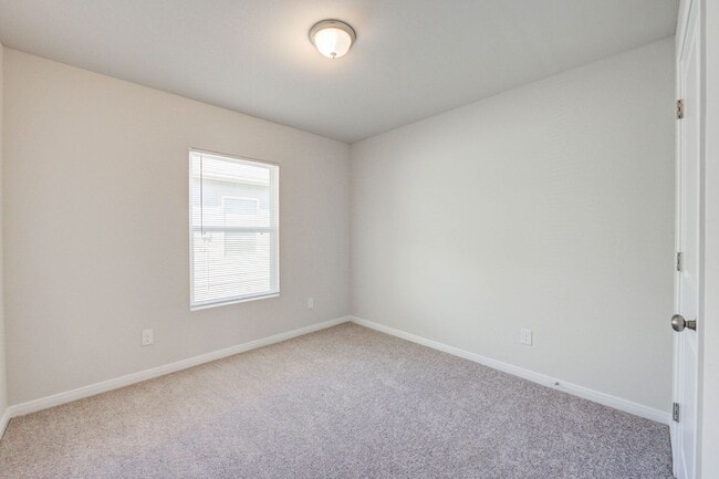 Building Photo - 4 bedroom home in Conroe!