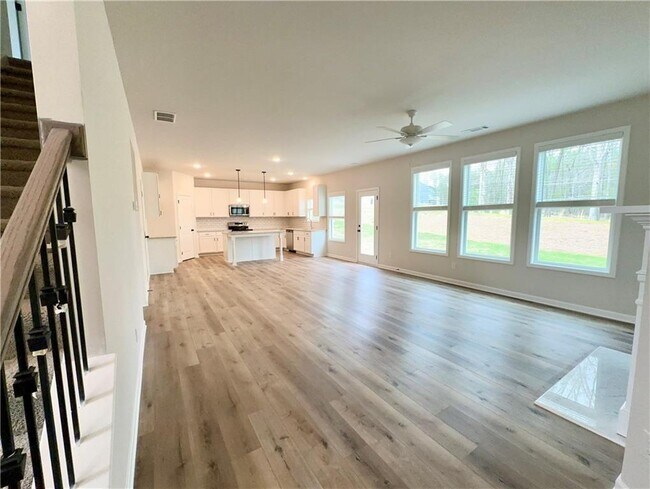 Building Photo - 2166 Valley Ct