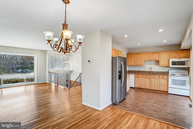 Building Photo - 4304 San Carlos Dr