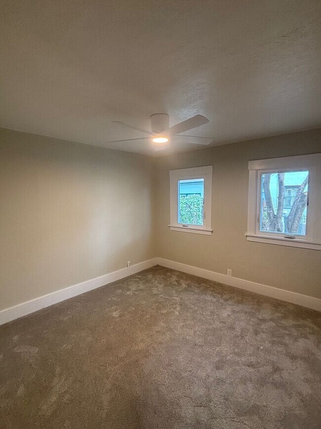 Building Photo - Newly updated 3 Bedroom 2 Bathroom Single Level Home in Santa Rosa's Junior College Area