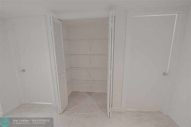 Building Photo - 468 Golden Isles Dr