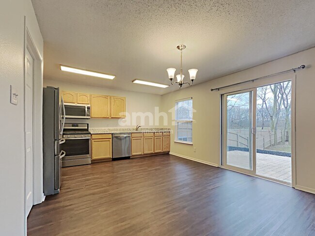 Building Photo - 6721 Earlswood Dr