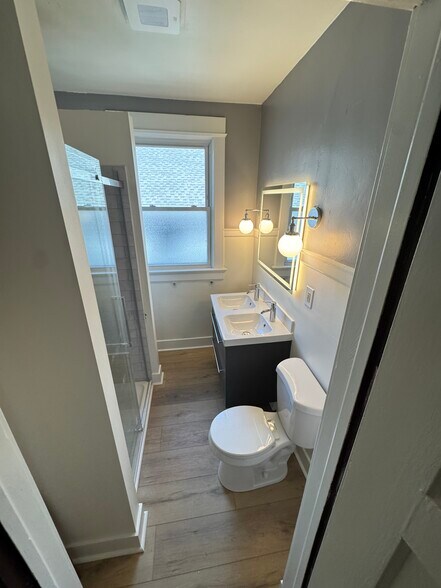 Building Photo - 2990 S Wentworth Ave