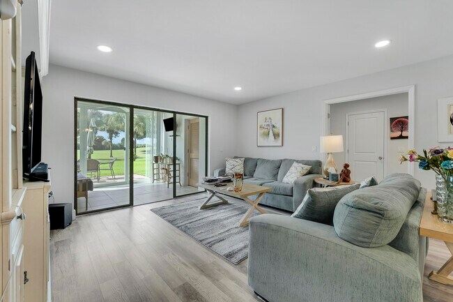 Building Photo - 20 Southport Ln