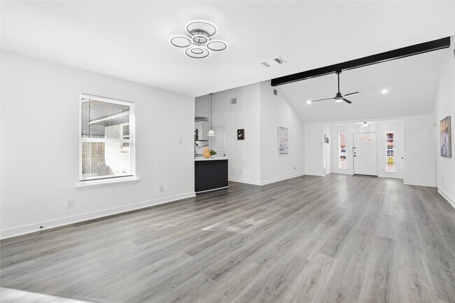 Building Photo - 11423 Hazen St