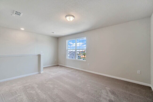 Building Photo - Available on 08/10! Desirable 4-Bedroom Home in Scenic Ridgeview Community