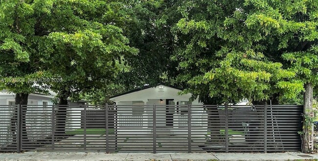 Building Photo - 1829 NW 62nd Terrace