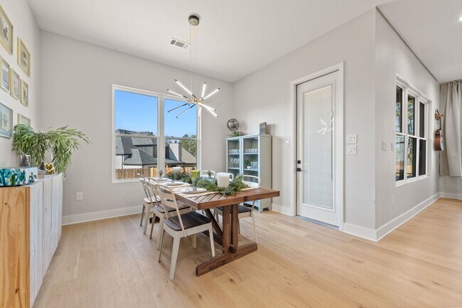 Building Photo - Modern luxury available in Fletcher Ridge