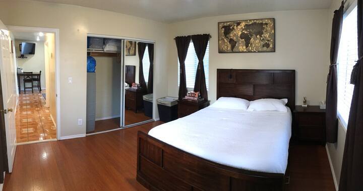 Bed 4 - Suite - 11456 Mclaren St