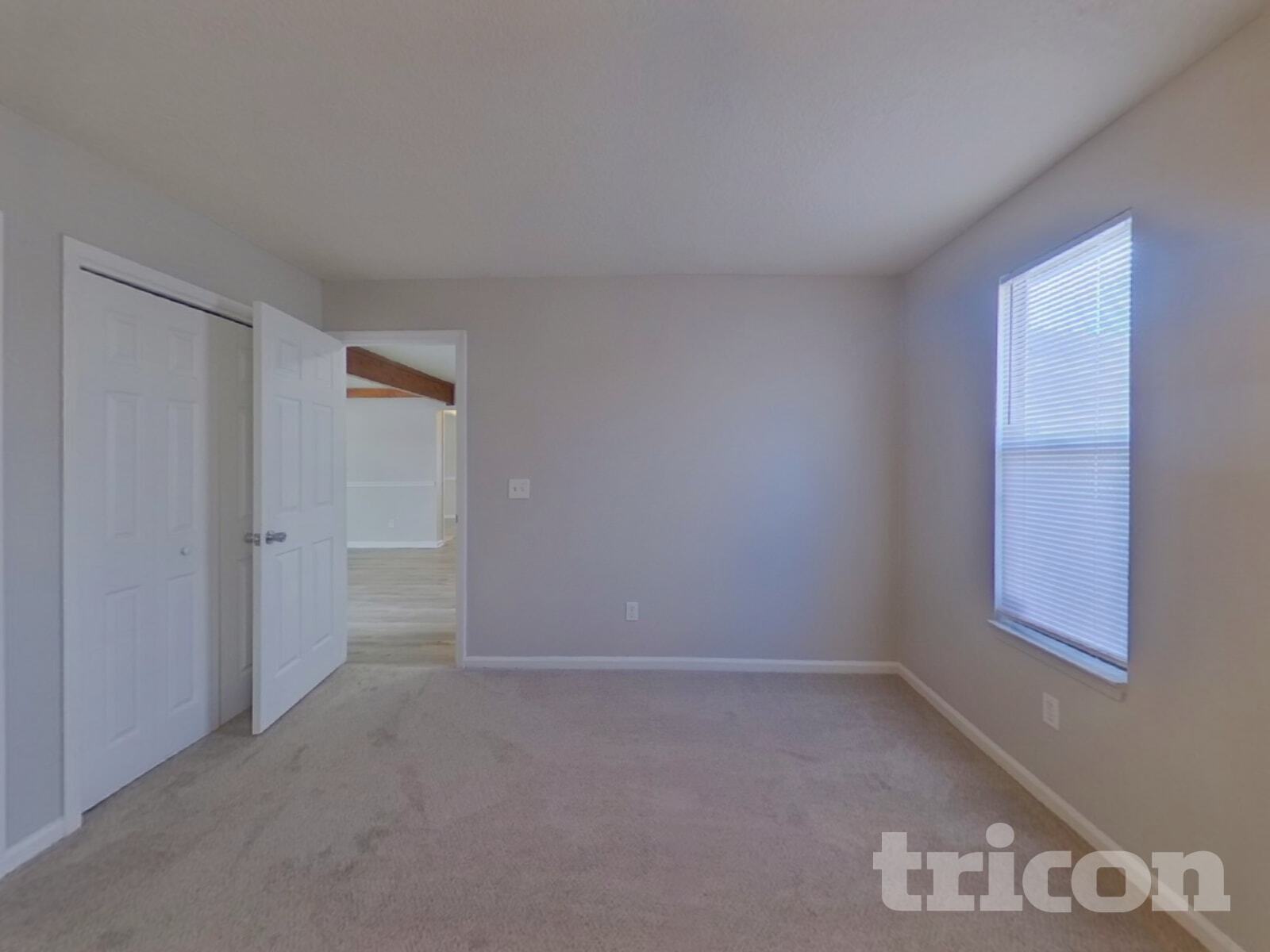 Building Photo - 11565 N Ride Cir E