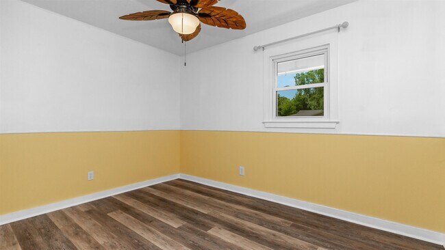 Building Photo - 4070 Long Line Ln