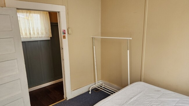 Building Photo - 258 Granada Ave