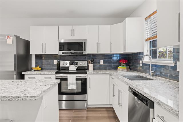 Building Photo - 4306 Buena Vista St