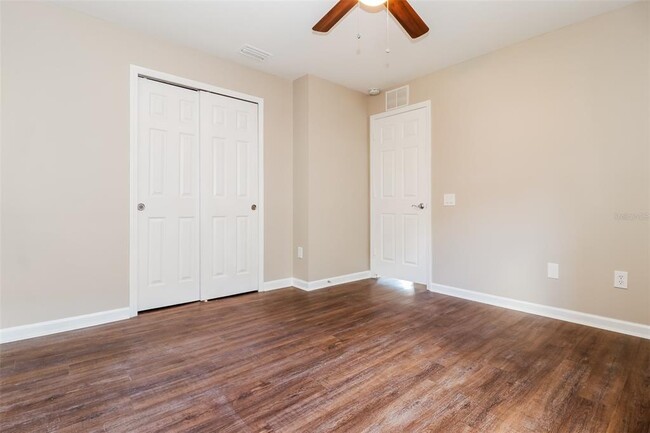Building Photo - 654 White Flower Way