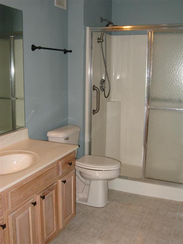 Building Photo - 24019 Walnut Cir