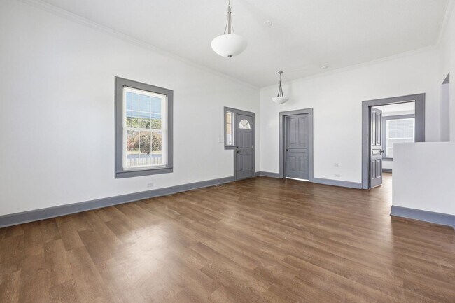 Building Photo - Renovated 2 Bed 1 Bath Home in Erwin